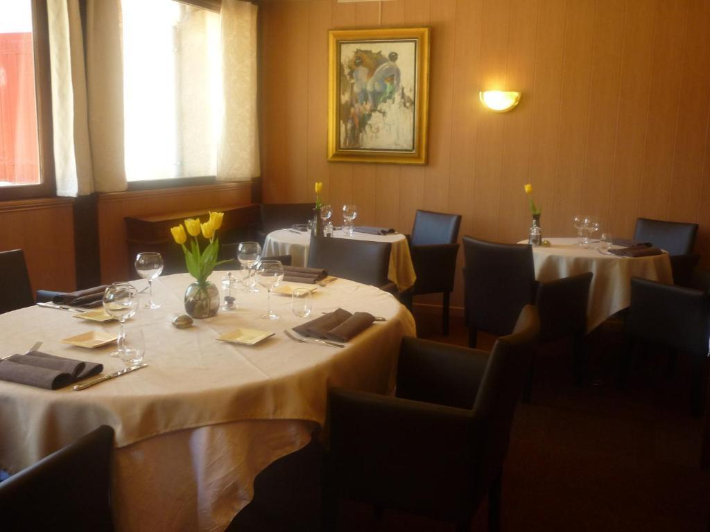Logis Hotel Le Relais Du Serre Dieulefit Luaran gambar